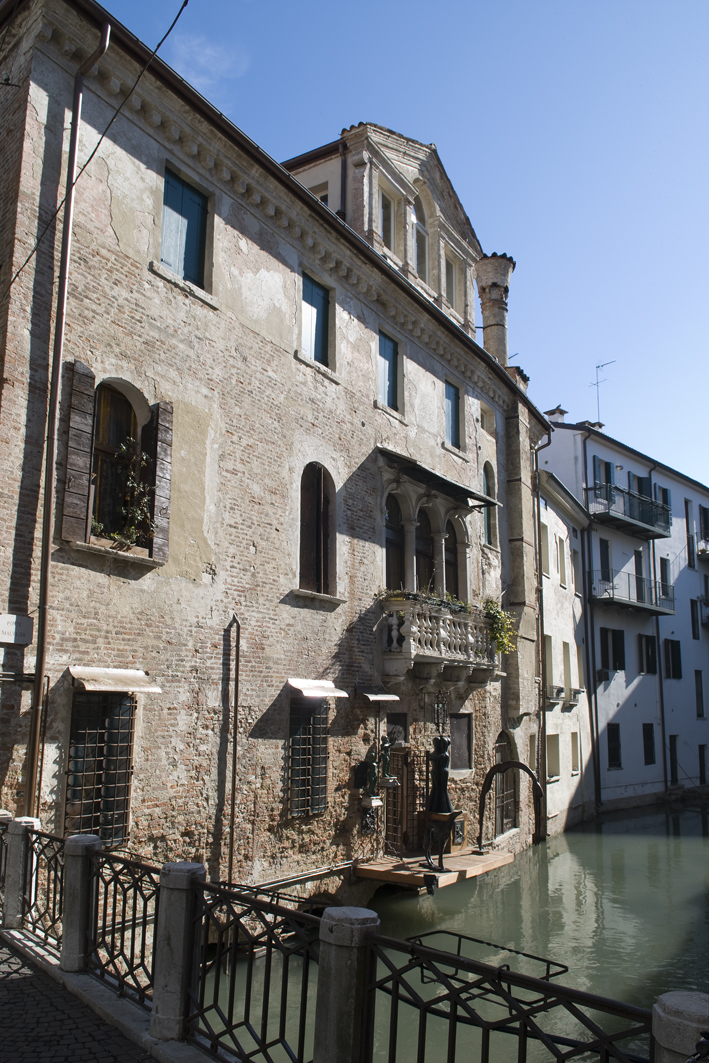 IN PALAZZO STORICO
