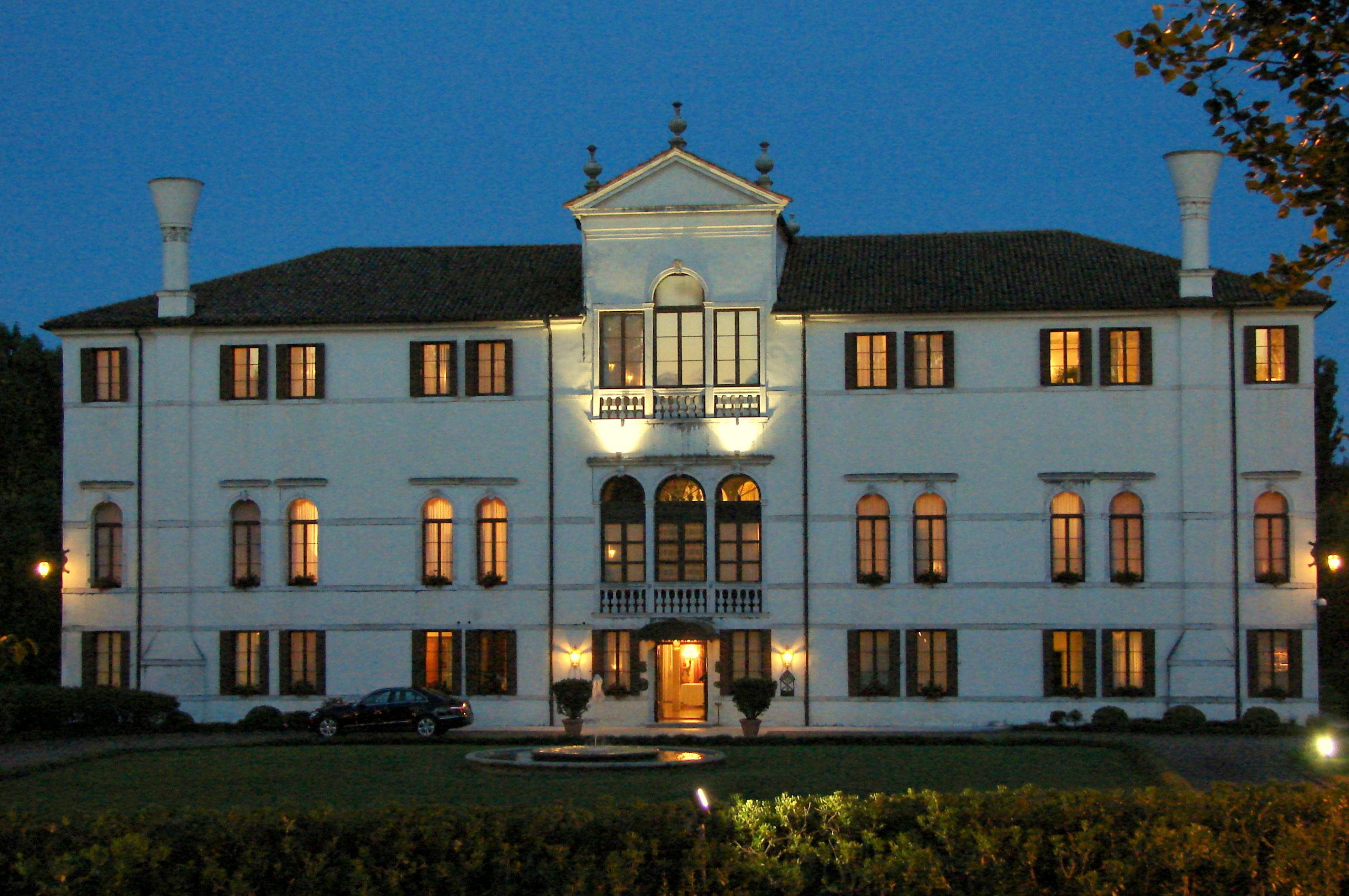 VILLA GIUSTINIAN